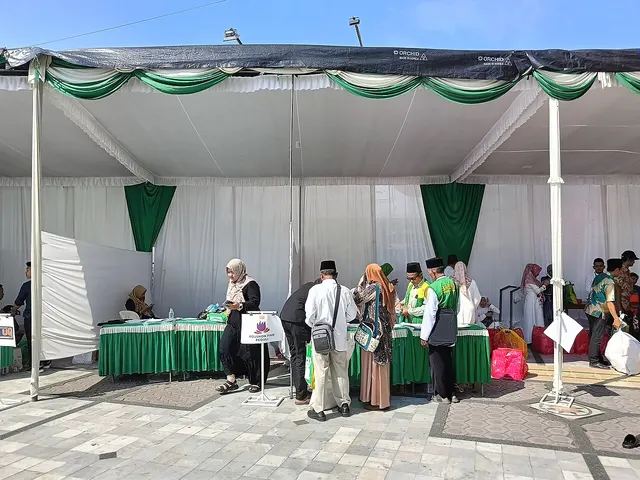 Santunan anak yatim (foto ilustrasi: Indonesiagood, CC BY 4.0, Wikimedia Commons)